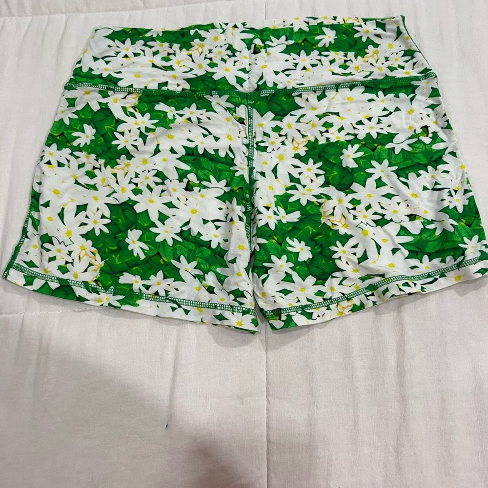 Micro Tahiti Buti Shorts